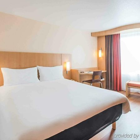 Hotel Ibis Nantes Centre Tour Bretagne Zewnętrze zdjęcie