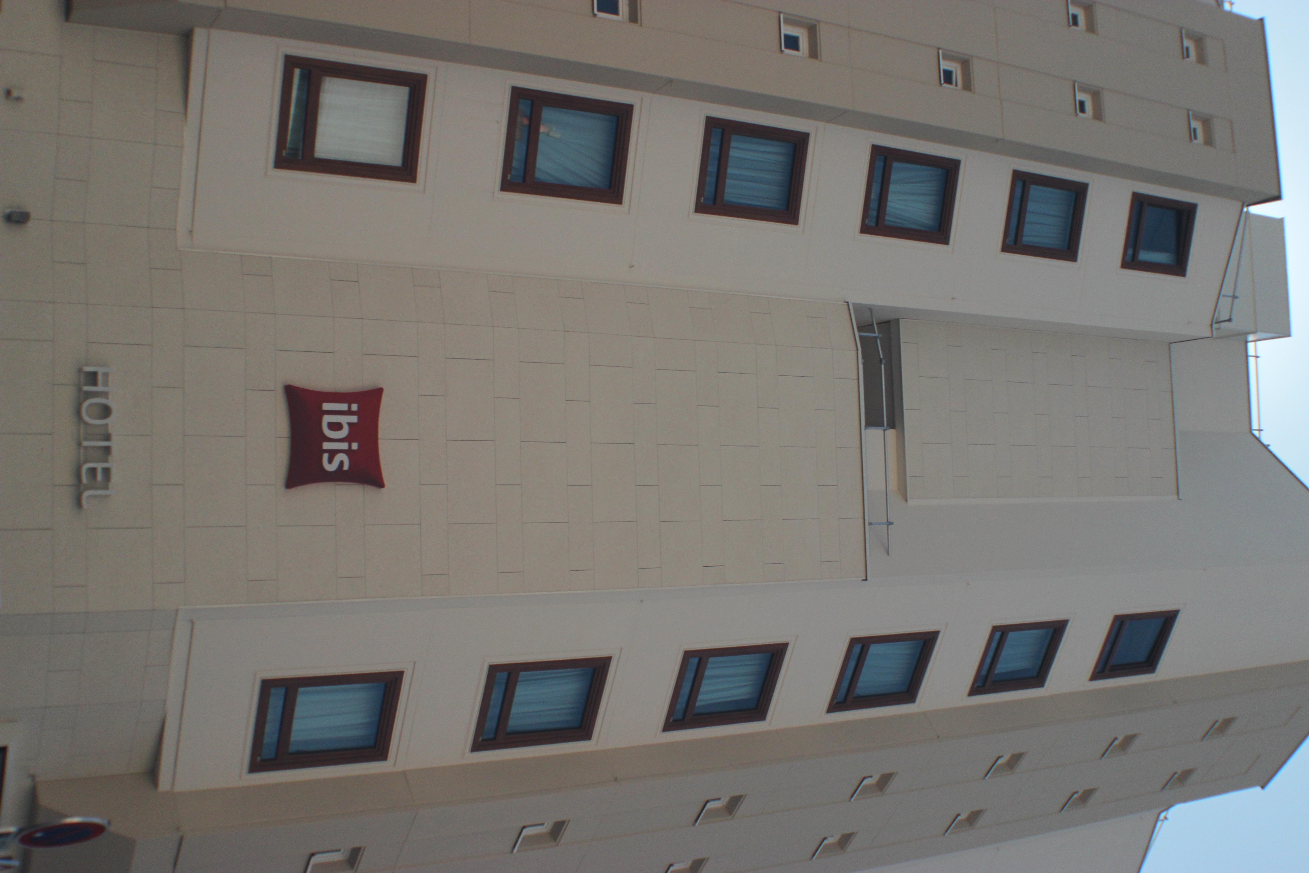 Hotel Ibis Nantes Centre Tour Bretagne Zewnętrze zdjęcie