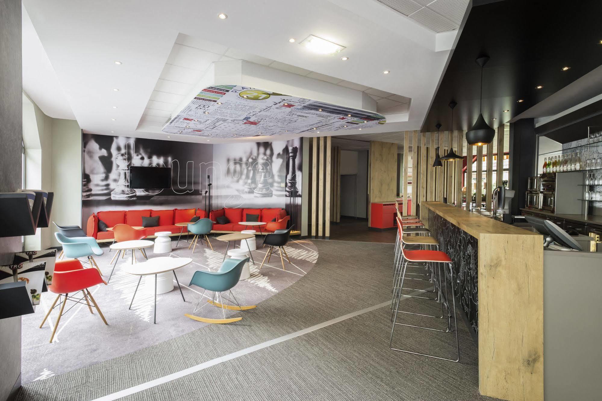 Hotel Ibis Nantes Centre Tour Bretagne Zewnętrze zdjęcie
